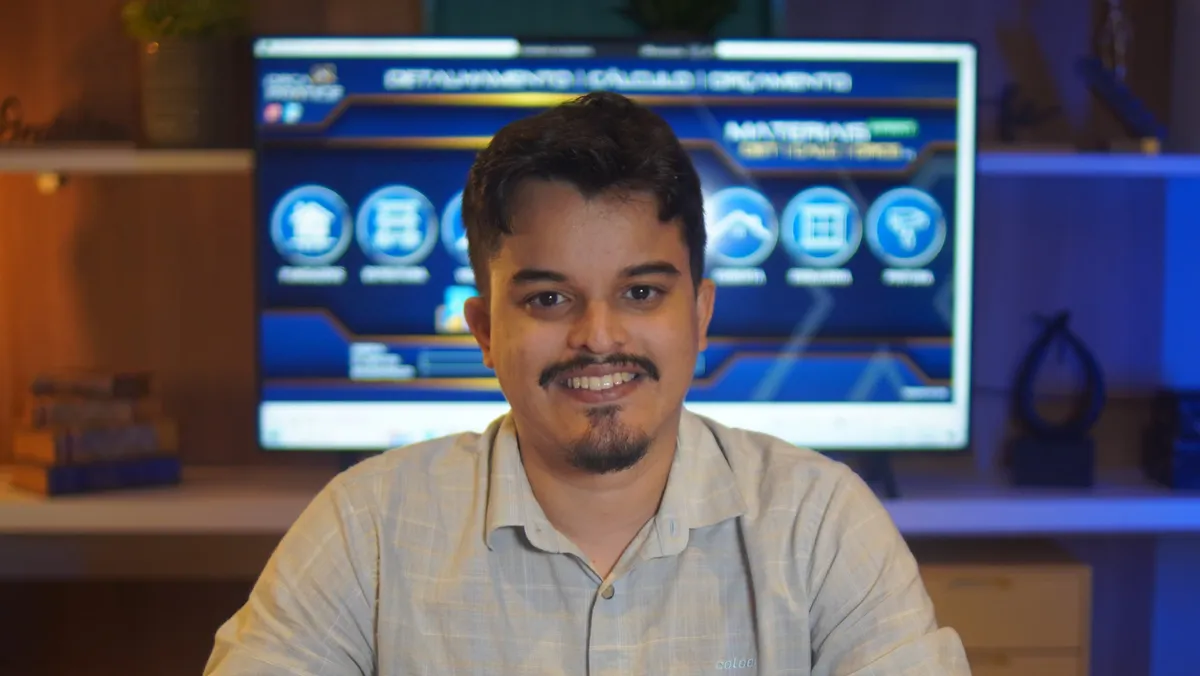 Eng. Rodrigo Nunes com o Materiais Xpert aberto na tela